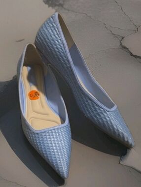 Franco Sarto  Prella Pointed Toe Kitten Heel Pump  9.5 NWOT.